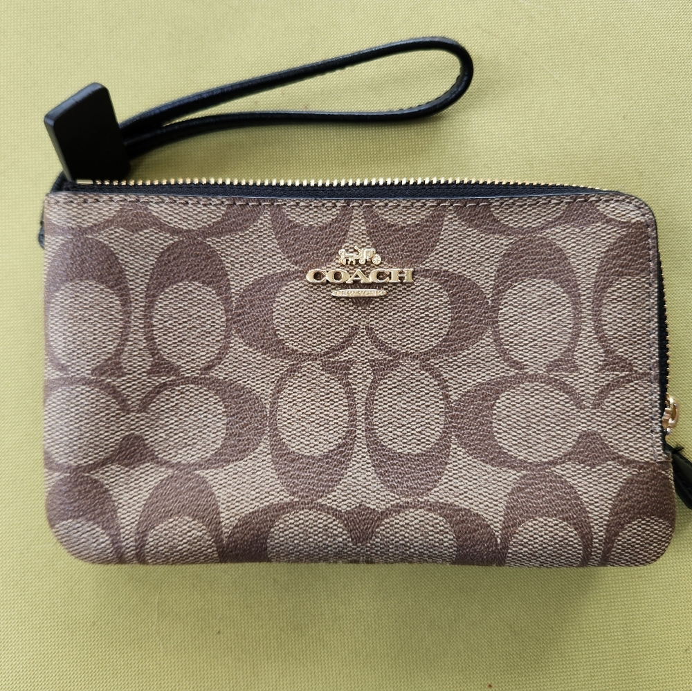 COACH Outline Signature Zip Wristpet F58033 KHAKI/BROWN